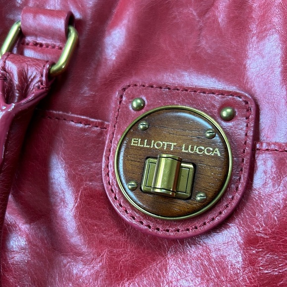 🔥Elliott Lucca | Women’s red leather zip top buckle/snap front crossbody purse - Picture 2 of 10
